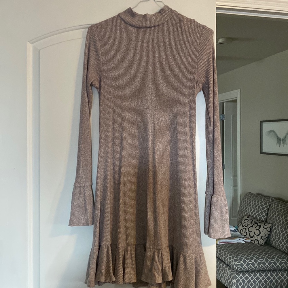 EXPRESS DRESS! Look at how fun!